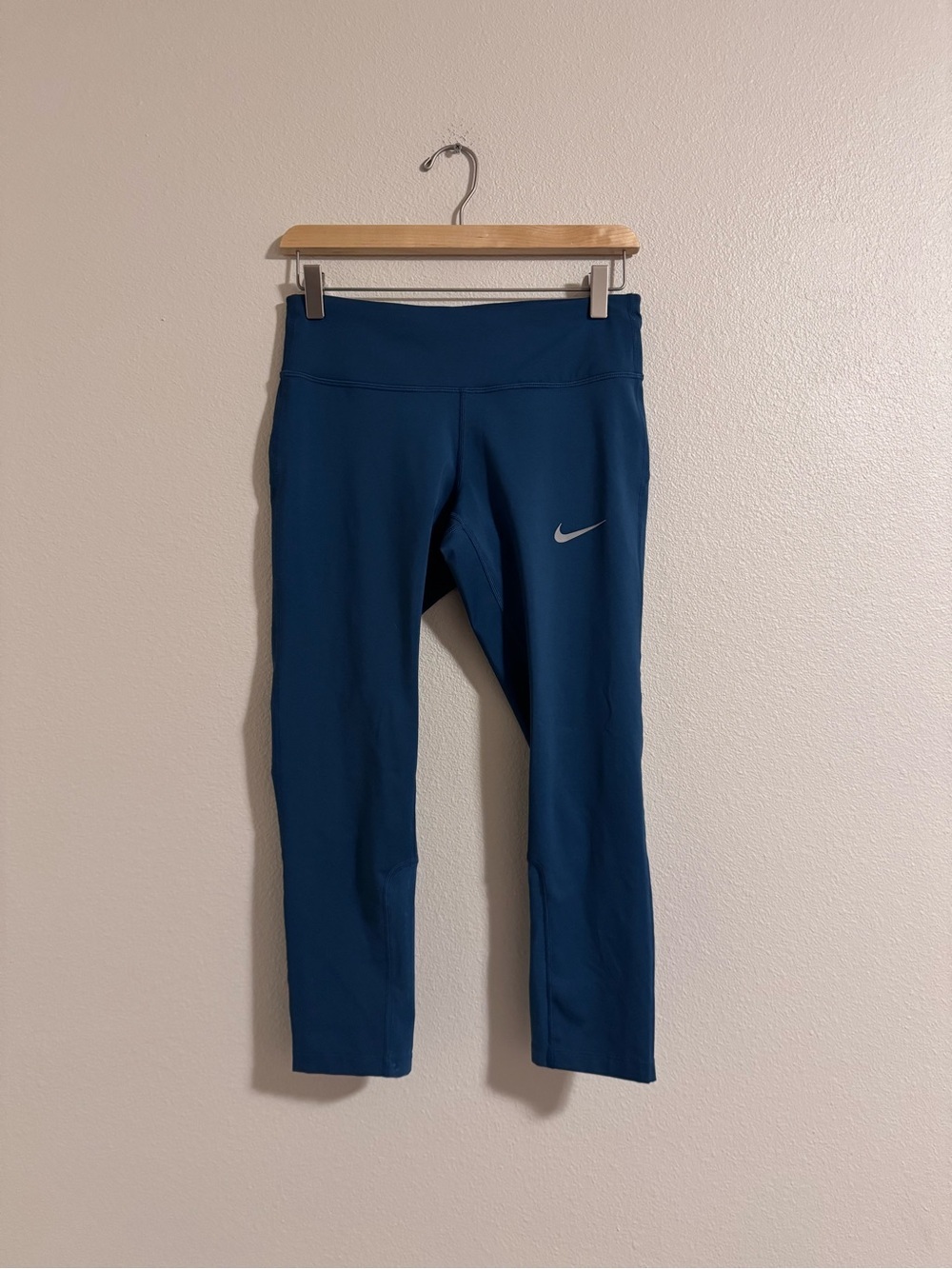 Nike Deep Teal cropped Athletic Leggings
